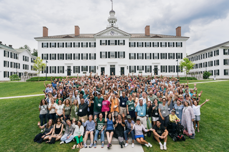 Class of 1989 posing out front of Dartmouth Hall