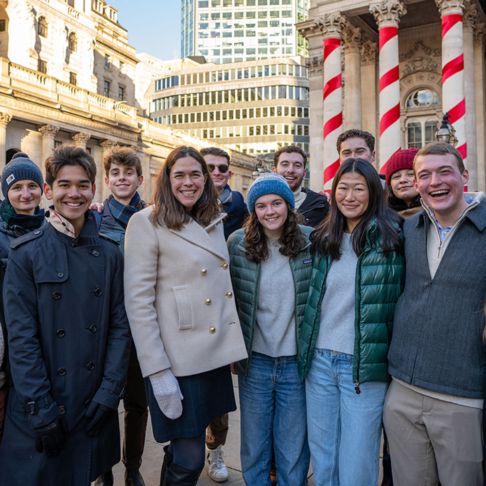 President Beilock with Dartmouth FSP students in London