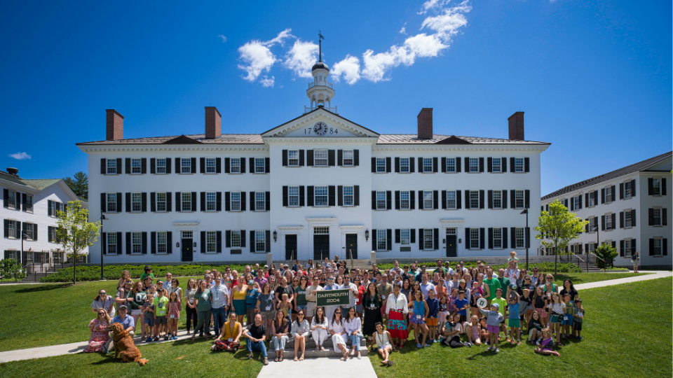 2004 Reunion class photo.