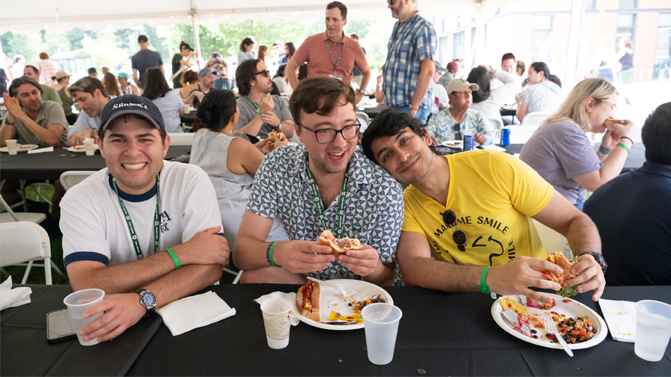 Three alums palling around and enjoying lunch