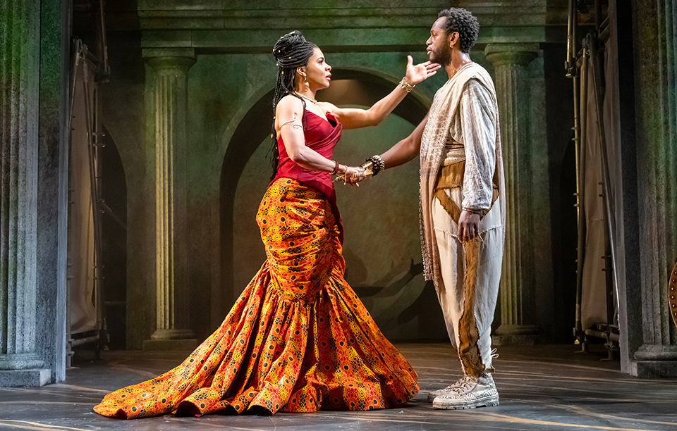 Two actors on stage in the performance of Menmon. 